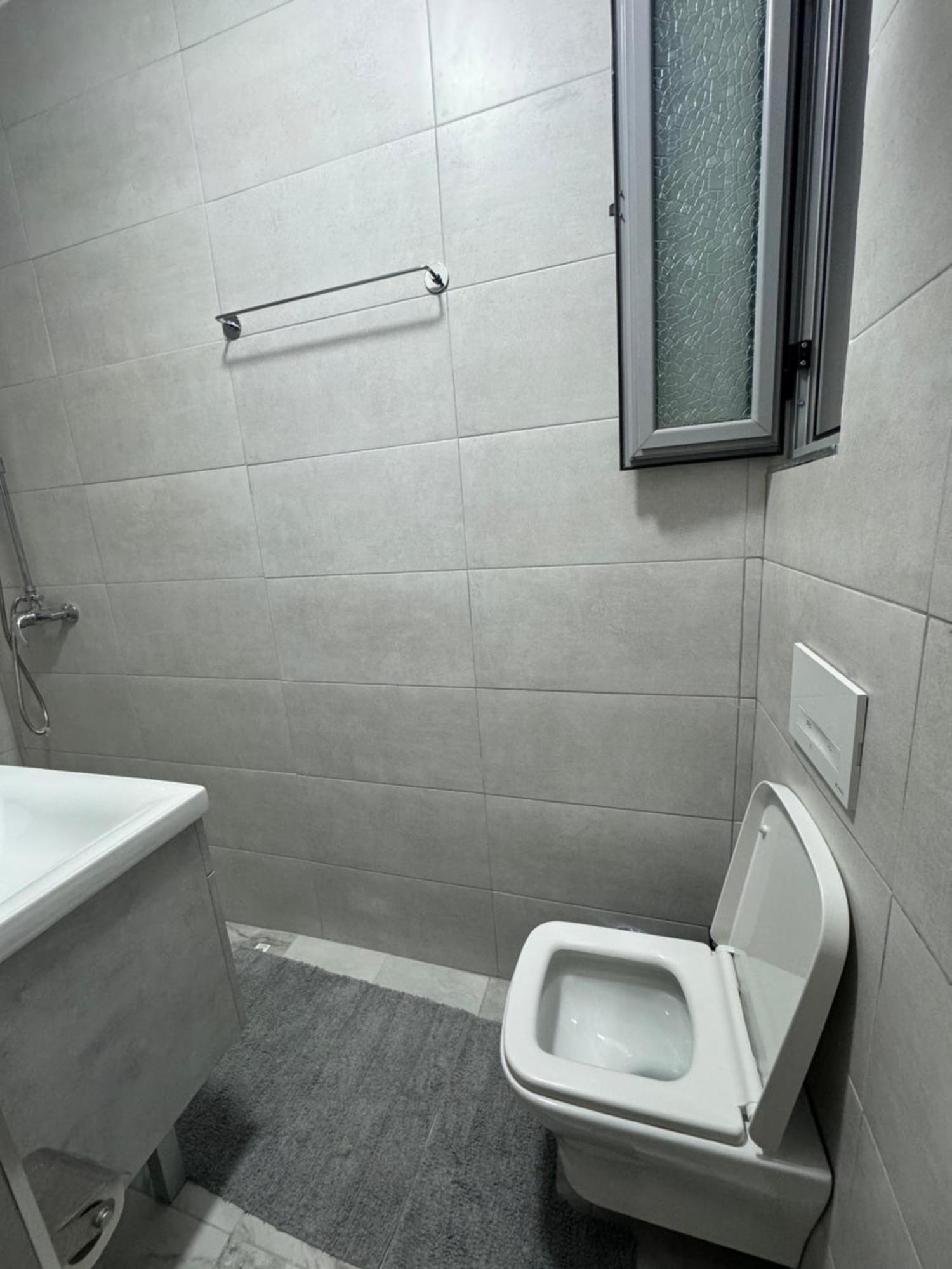 Adora Apartment Tirana Extérieur photo