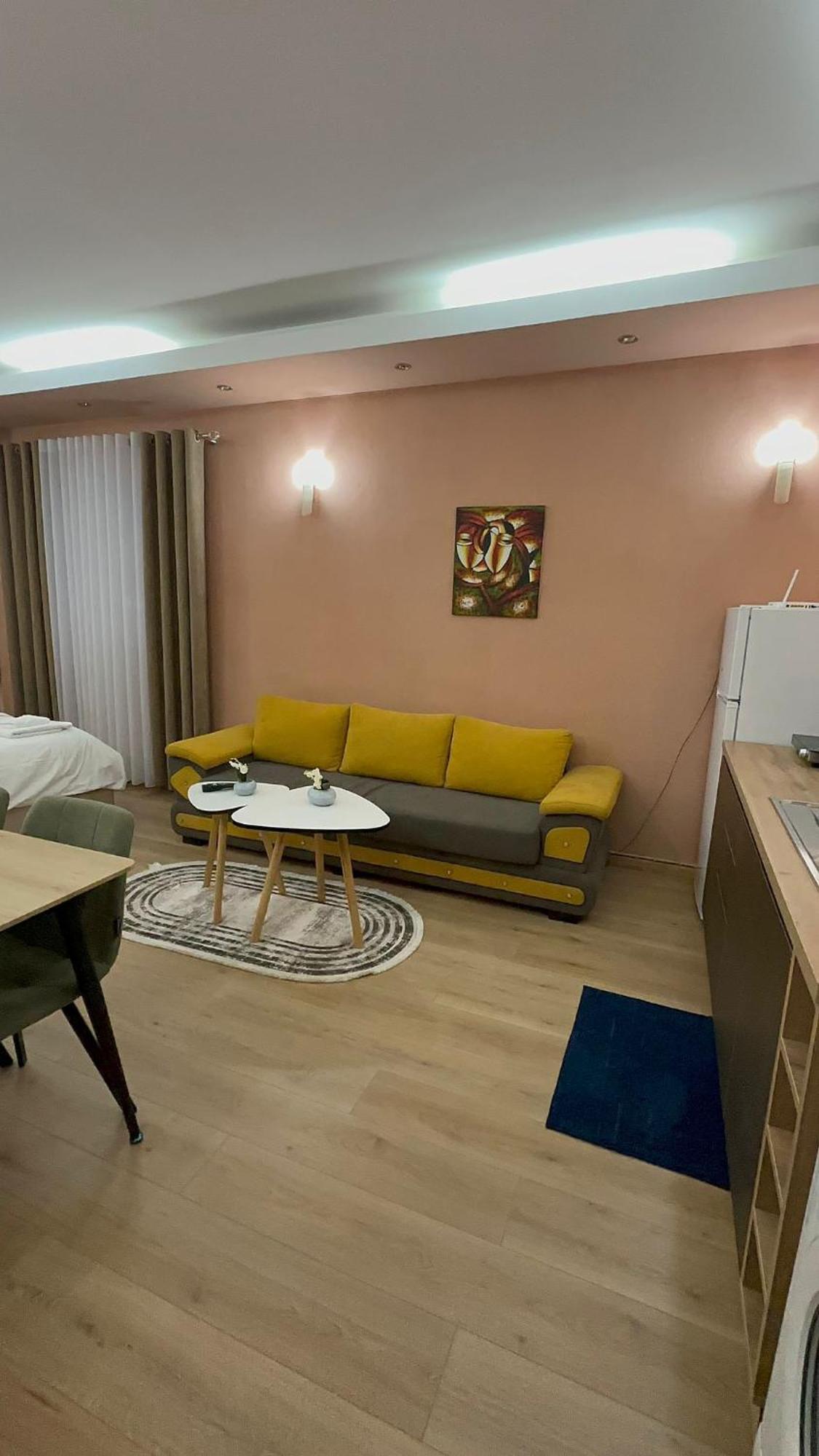 Adora Apartment Tirana Extérieur photo